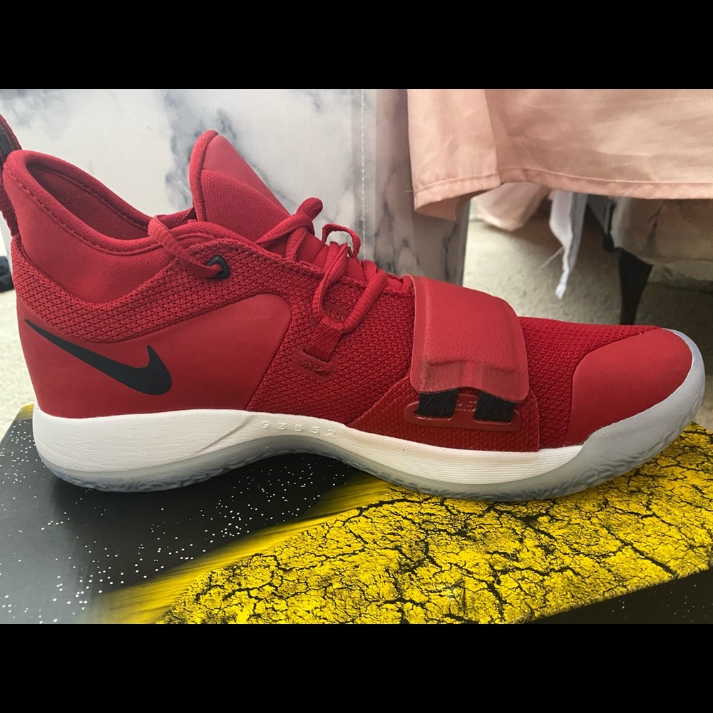 Nike men’s 12 PG 2.5 basketball shoes